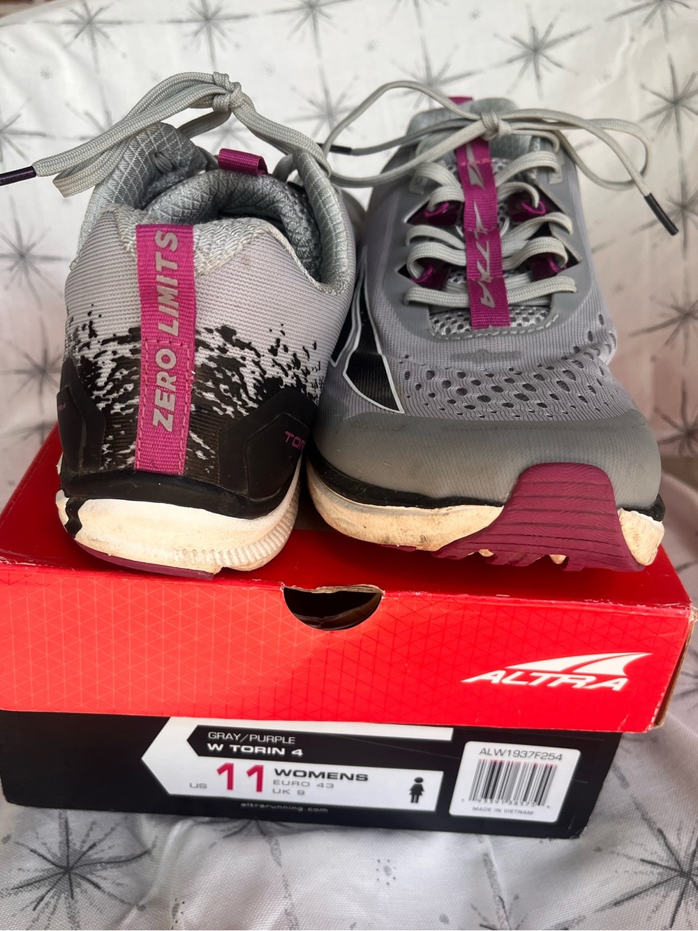 Altra Torin 4 W11 Purple and Gray EUC zero drop running shoes EU 43